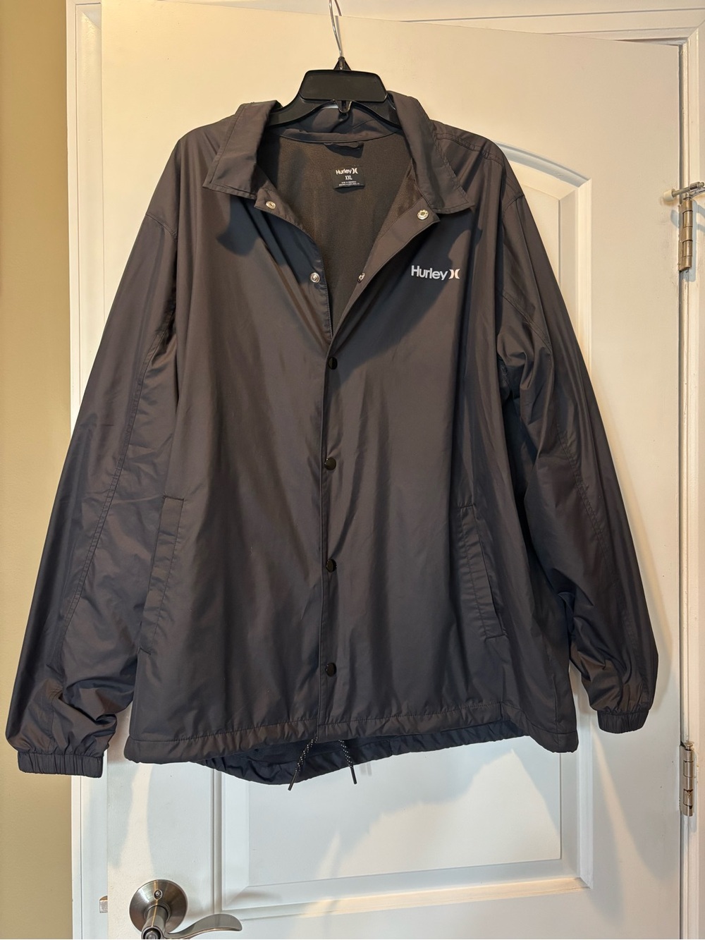 Hurley Men’s Gray Packable Windbreaker Jacket Shirt With Snaps XXL